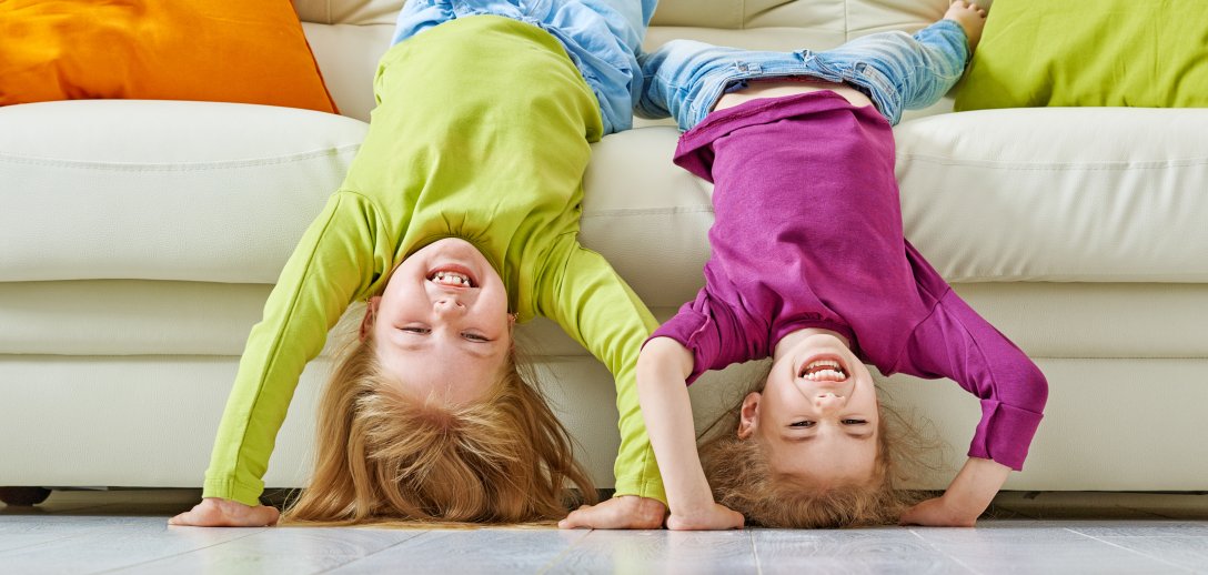 Zabawy dla dzieci  – czym zająć je latem?
