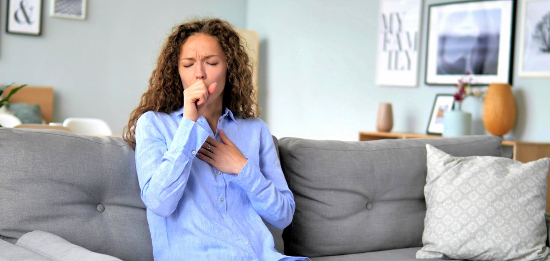 Kaszel i duszności to symptomy nie tylko koronawirusa. Które choroby dają podobne objawy i jak je odróżnić od COVID-19?