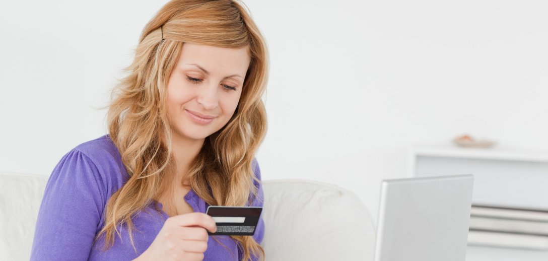 Zamawianie leków przez internet pozwala sporo zaoszczędzić. Jakie możliwości dają e-apteki i jak zamówić leki na receptę?