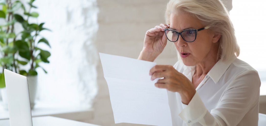 Dyskryminacja w pracy ze względu na wiek – jakie zachowania o niej świadczą? Co możesz zrobić, gdy jesteś źle traktowana?