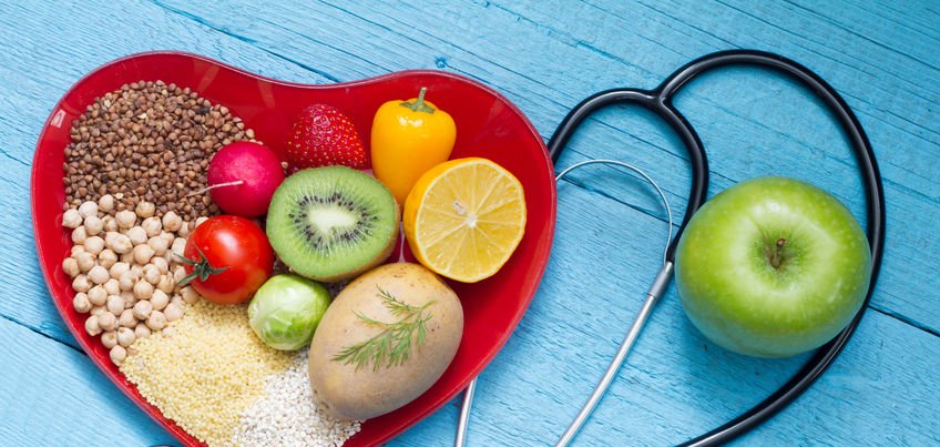 Co jeść, by zmniejszyć poziom trójglicerydów i zapobiec chorobom serca? Przykładowe przepisy