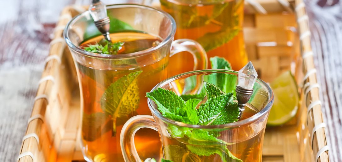 Marokańska herbata ugasi pragnienie w upał – jak ją przygotować?