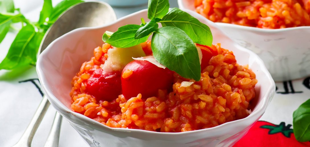 Risotto z warzywami – pomidorowe i paprykowe. Pyszny i zdrowy obiad gotowy w mgnieniu oka