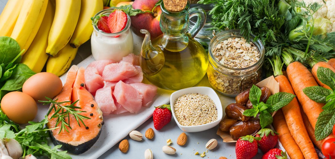 Dieta dobra na stawy. Co jeść, by zmniejszyć objawy reumatyzmu?