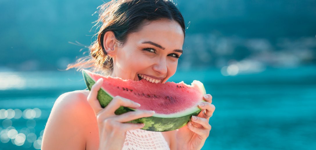 Arbuz obniża cholesterol i zmniejsza obrzęki. Jakie jeszcze ma właściwości?