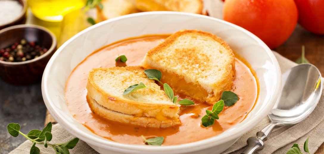 Prawdziwa włoska zupa pomidorowa jest zupełnie inna niż ta, którą znamy. Zobacz jak ją przygotować