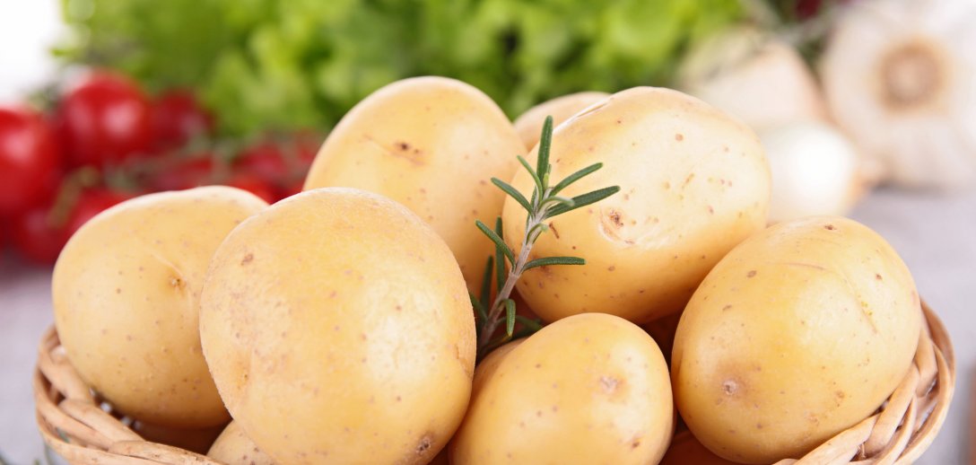 Jakie ziemniaki są najlepsze do sałatki, a jakie na frytki i kopytka? Odmiany ziemniaków i ich zastosowanie w kuchni