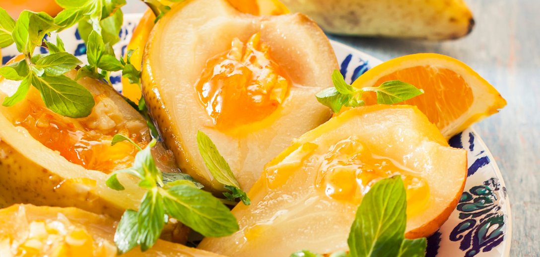 Gruszki w sosie pomarańczowym – zdrowy owocowy deser dla dbających o linię