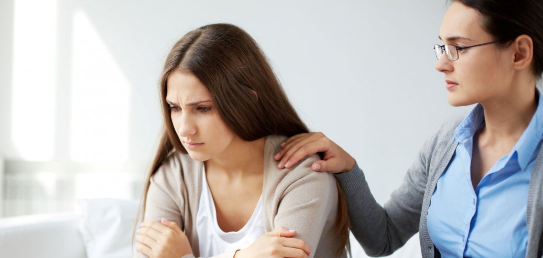 Jak taktownie pomagać innym w trudnych życiowych sytuacjach?