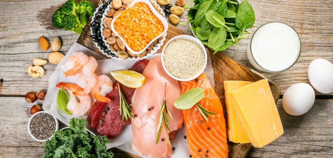 Co jeść po przejściu COVID-19, by wzmocnić odporność i wrócić do równowagi? Zasady diety i przykładowe przepisy