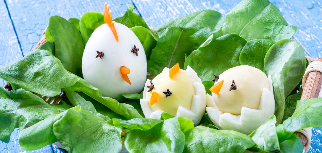 Jak uniknąć świątecznego przejedzenia? Wykorzystaj zieleninę i przyprawy, które usprawnią trawienie