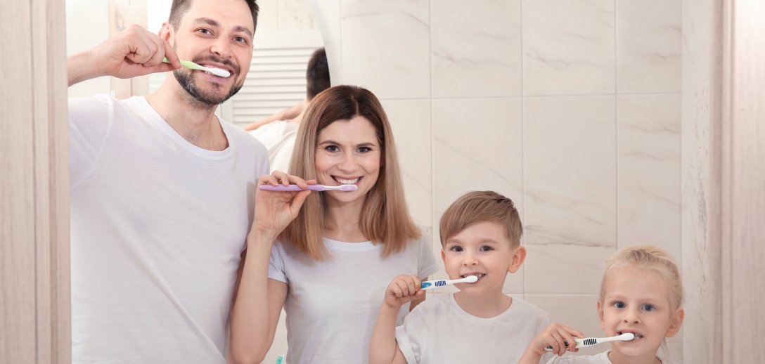 Fluor w paście do zębów – rzeczywiście szkodzi, czy tylko daliśmy sobie to wmówić?