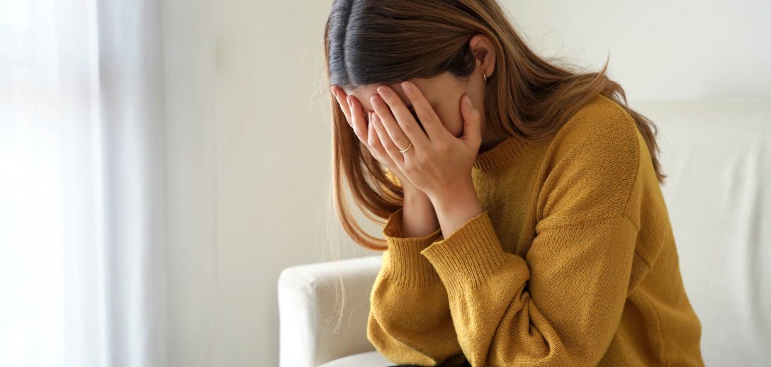 Jak uwolnić się od lęku? Na czym polega leczenie farmakologiczne i psychoterapia?