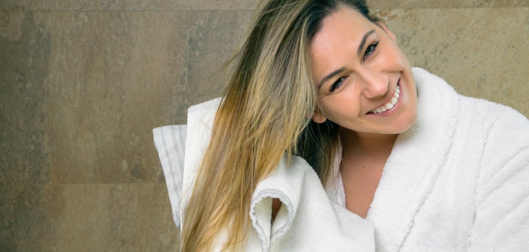 Sauna na włosy – pielęgnacyjny zabieg, który możesz zrobić w domu