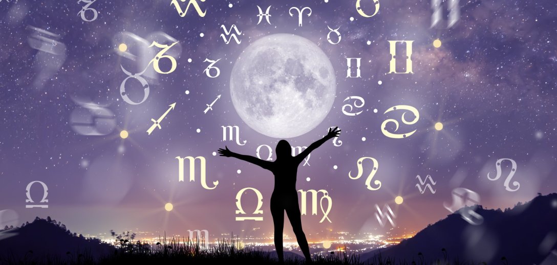 Horoskop na listopad 2022 dla wszystkich znaków zodiaku. Co przygotowały dla ciebie gwiazdy?