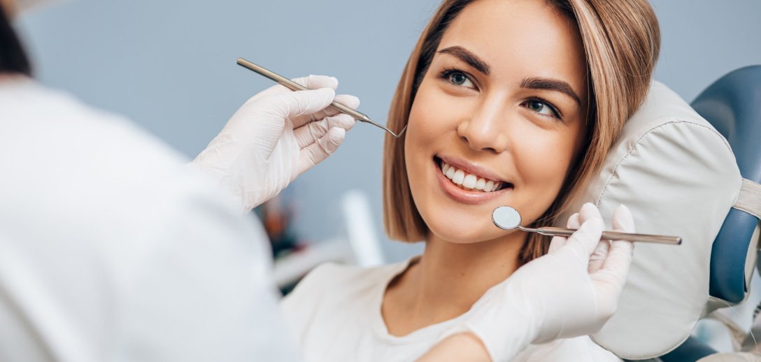 Co się należy u dentysty w ramach NFZ? Te zabiegi i usługi są refundowane!