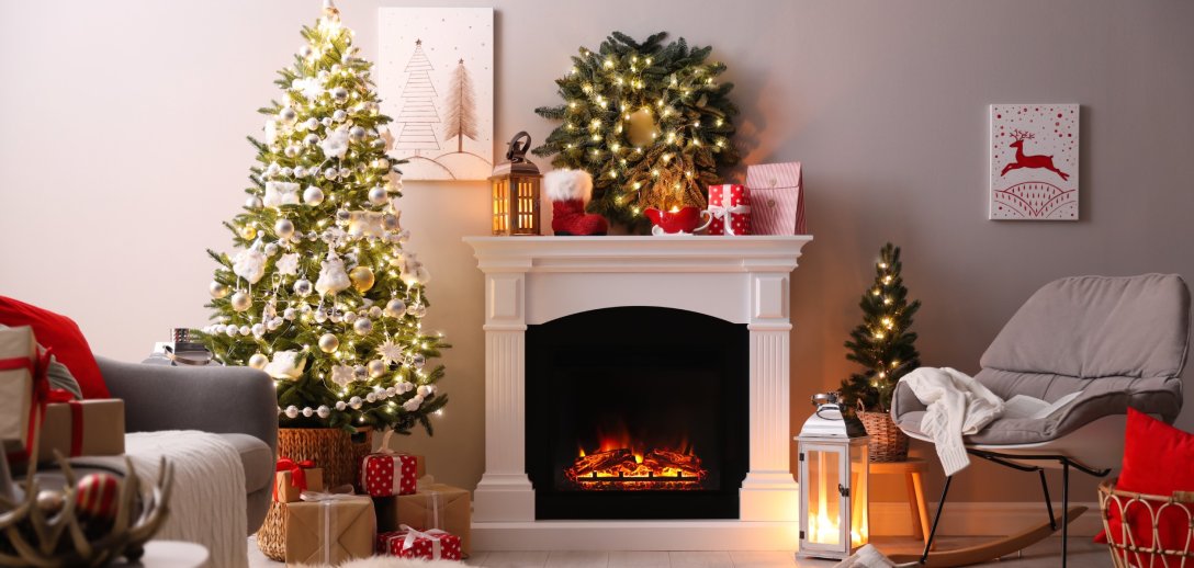Od stroika do choinki, czyli świąteczne dekoracje w każdej wielkości. Ozdobisz nawet małe wnętrze!