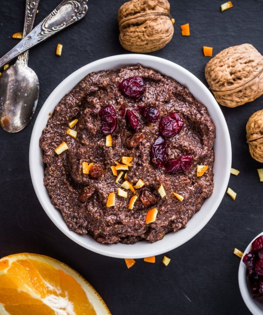 Najlepsza domowa masa makowa. Jak ją przygotować i do czego wykorzystać?