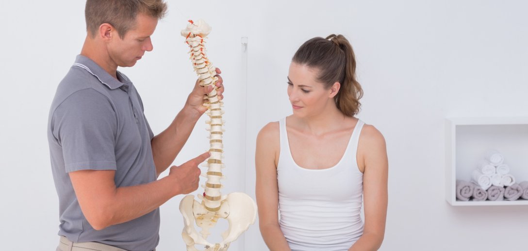 Jak rozpoznać dyskopatię i jakie są jej przyczyny? Sprawdź, jak leczyć i z jakimi chorobami można pomylić dyskopatię