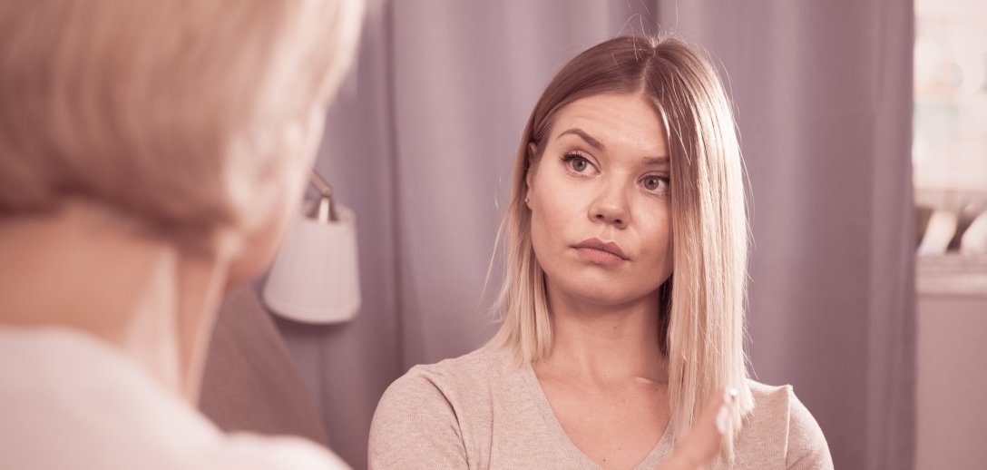 "Za swój błąd płacę… teściowej. I siedzę cicho, by nie stracić męża...!"