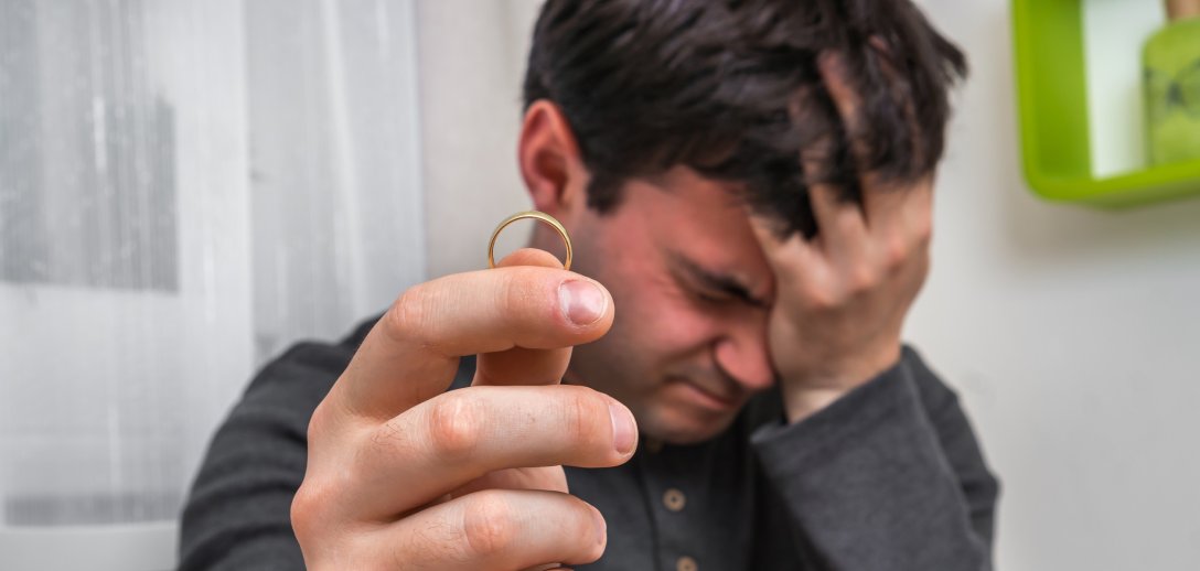 "Najpierw płaciłem na teściów, teraz na nie swoje dziecko...!"