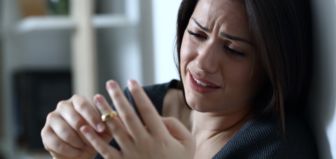 "Mój mąż zostawił mnie z dziećmi, bo przerosło go życie. Teraz chciałby wrócić..."