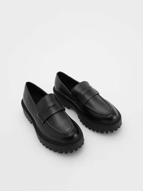 Skórzane loafersy - 169,99 PLN