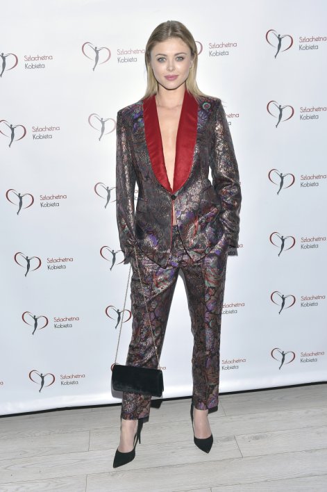 akpa20161128_szlachetna_kobieta_en_5298