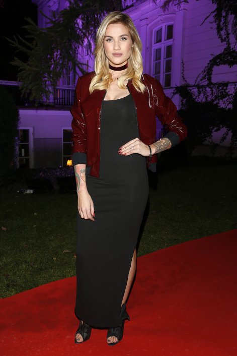 Karolina-Gilon-kiedyś-i-dziś-2016