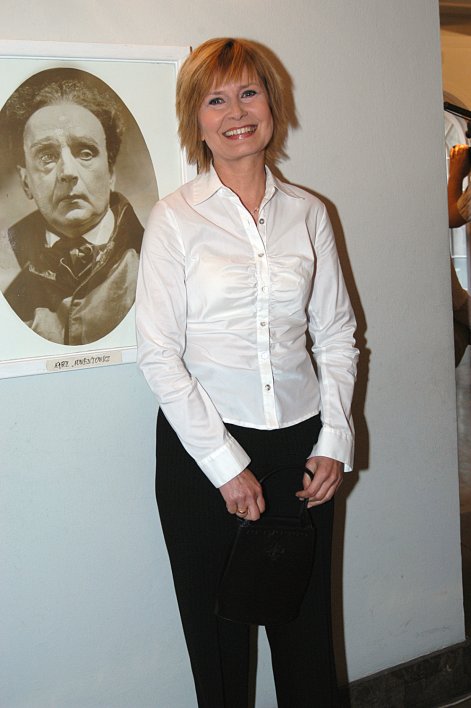 Barbara-Bursztynowicz-kiedyś-i-dziś-2003