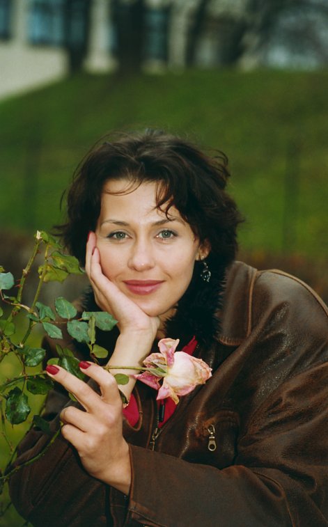 Anna-Popek-kiedyś-i-dziś-2000