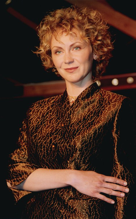 Beata-Ścibakówna-kiedyś-i-dziś-2001-oskary-mody