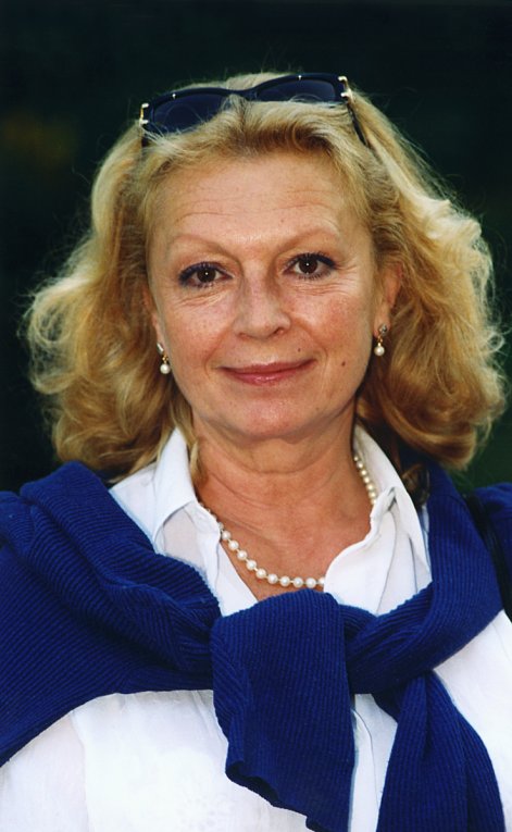 Ewa-Wiśniewska-kiedyś-i-dziś-2000-rok