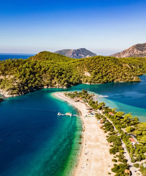 Turcja na&nbsp;pierwszy zagraniczny wyjazd: dlaczego wiele osób wybiera właśnie ten kierunek?