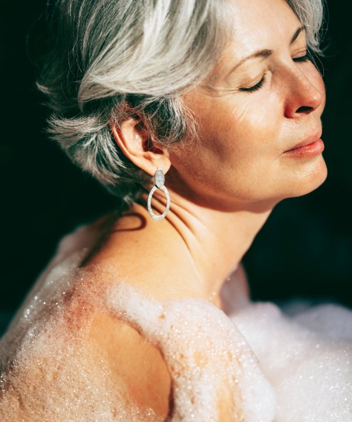 7 nawyków, które pomagają łagodniej wejść w&nbsp;menopauzę