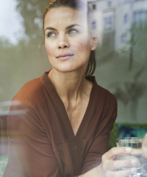 Objawy menopauzy bywają mylące. Te sygnały łatwo przeoczyć