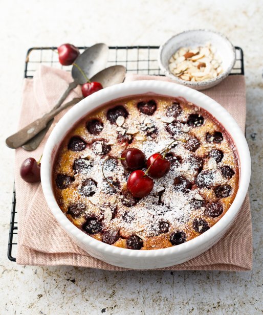 Francuzi pieką go&nbsp;od pokoleń. Clafoutis zachwyca już od&nbsp;pierwszego kęsa